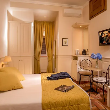 فندق مبيت وإفطار Aenea 4*