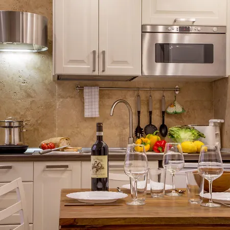 فندق مبيت وإفطار Aenea 4*