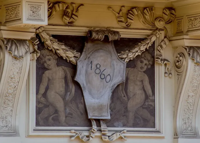 Aenea Bed & Breakfast 4*