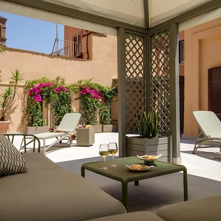 Aenea Bed & Breakfast 4*
